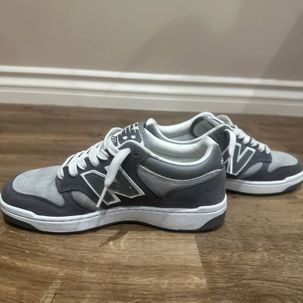 New Balance 480 Kids' Youth Size 6Y Gray and White Sneakers‎